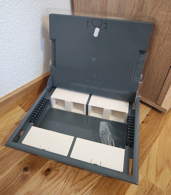 https://www.hobotnica.rs/images/products/big/147524.jpg